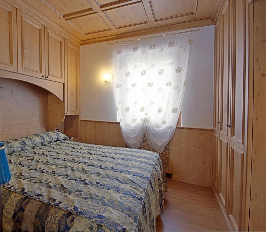 Appartamenti Barisetti Кортина-д'Ампеццо Номер фото